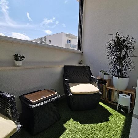White 5 Apartment Split Luaran gambar