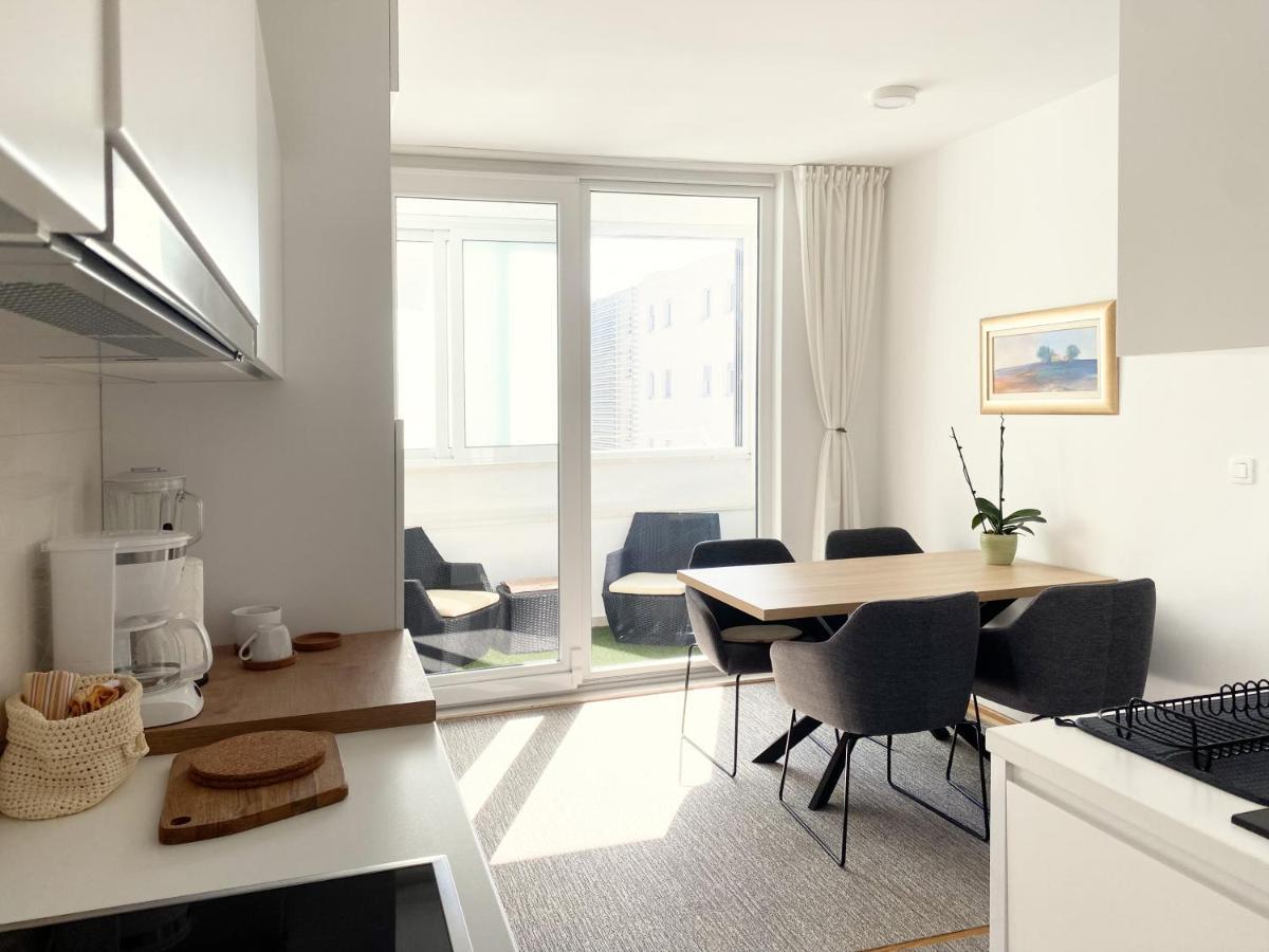 White 5 Apartment Split Luaran gambar