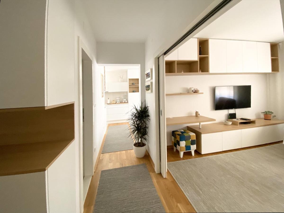 White 5 Apartment Split Luaran gambar